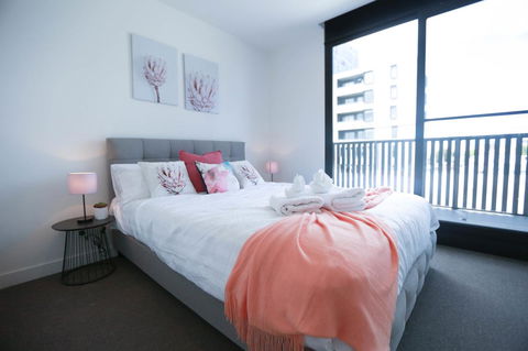 Box Hill 2 Bedroom Apt (La Maison) 02 - Kingaroy Accommodation 3