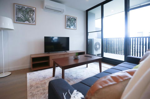 Box Hill 2 Bedroom Apt (La Maison) 02 - Kingaroy Accommodation 2