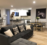 Apartments in Phillip Island Towers - Block C - Kingaroy Accommodation