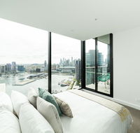 Melbourne Private Apartments - Collins Wharf Waterfront Docklands - Kingaroy Accommodation