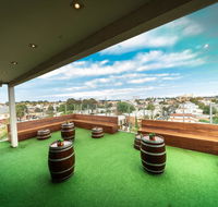 Summer House Melbourne Backpackers - Kingaroy Accommodation