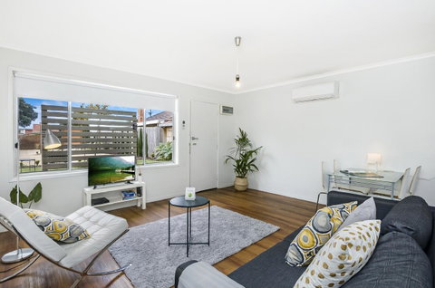 Portland Bay Apartments - Kingaroy Accommodation 16