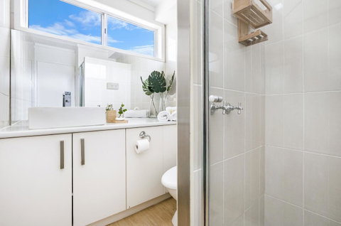 Portland Bay Apartments - Kingaroy Accommodation 32