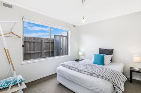 Portland Bay Apartments - Kingaroy Accommodation 37