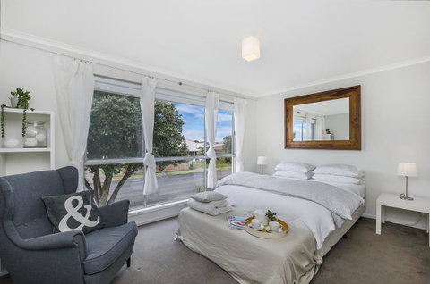 Portland Bay Apartments - Kingaroy Accommodation 2