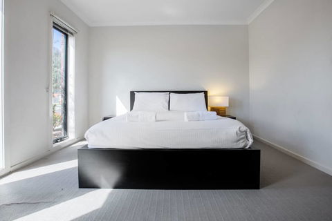Holiday Rose - Kingaroy Accommodation 0
