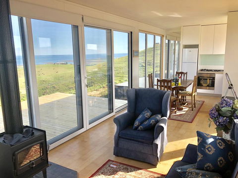 One Tree Hill Wilson Prom And Ocean Views - Kingaroy Accommodation 10