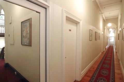 Hotel Claremont Guest House - Kingaroy Accommodation 14