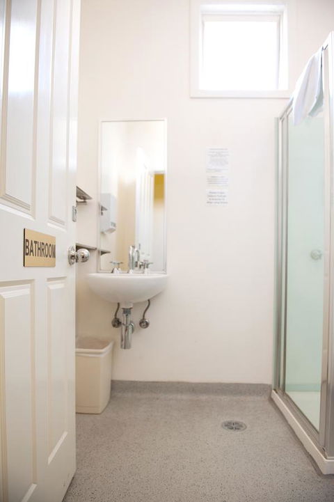 Hotel Claremont Guest House - Kingaroy Accommodation 3