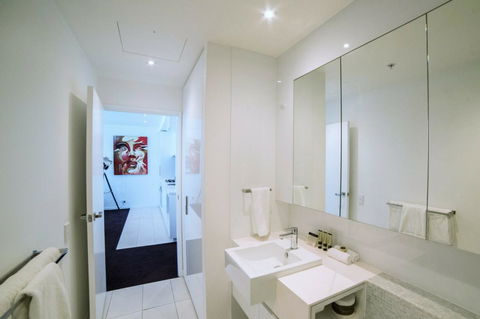 The Sebel Melbourne Docklands Hotel - Kingaroy Accommodation 4