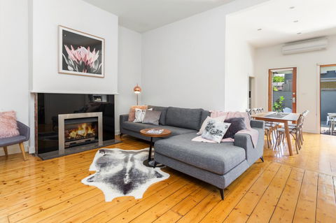 Central Bendigo Cottage, Walk To Everywhere!! - Kingaroy Accommodation 0