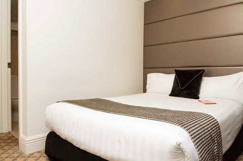 Stamford Plaza Melbourne - Kingaroy Accommodation 12