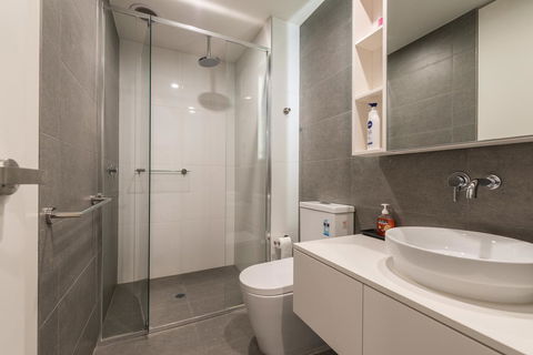 Guest House In Melbourne - Kingaroy Accommodation 6