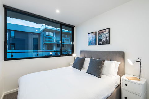 Playhouse Apartments - Kingaroy Accommodation 8