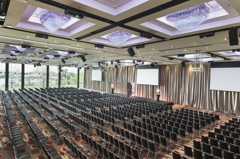 Pullman Melbourne Albert Park - Kingaroy Accommodation 13