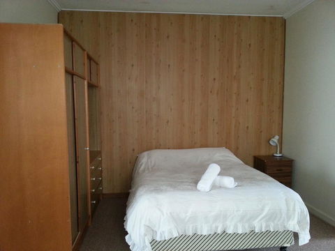 Beachcomber Holiday Units - Kingaroy Accommodation 29