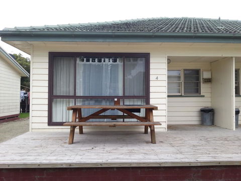 Beachcomber Holiday Units - Kingaroy Accommodation 23