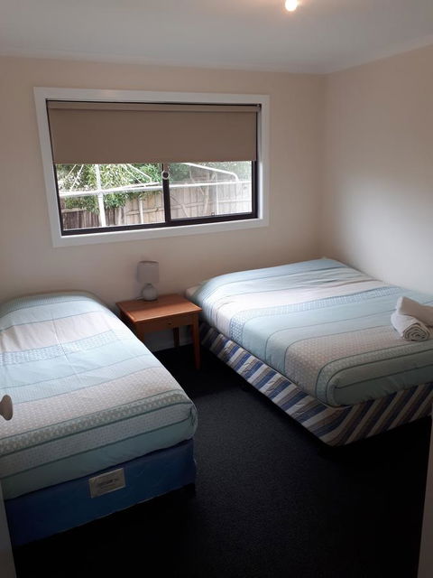 Beachcomber Holiday Units - Kingaroy Accommodation 1