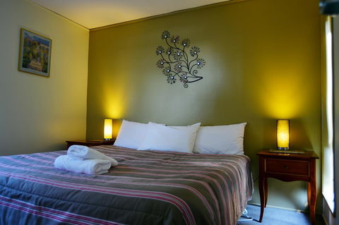 Executive Hideaway - Kingaroy Accommodation 29