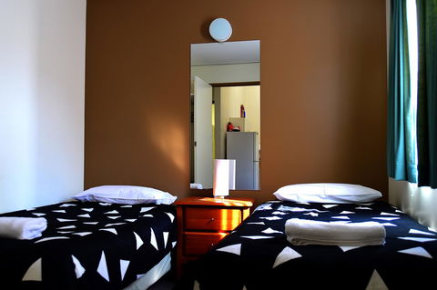 Executive Hideaway - Kingaroy Accommodation 5