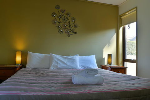 Executive Hideaway - Kingaroy Accommodation 27