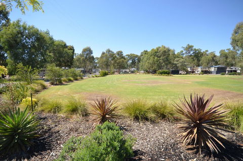 Tasman Holiday Parks - Merool On The Murray - Kingaroy Accommodation 5