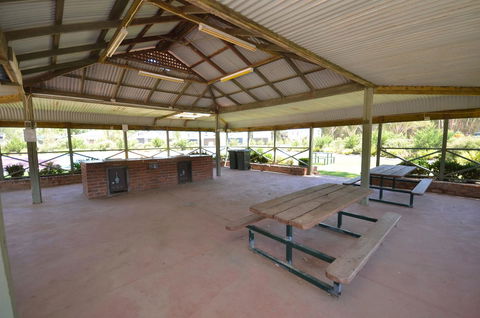 Tasman Holiday Parks - Merool On The Murray - Kingaroy Accommodation 37