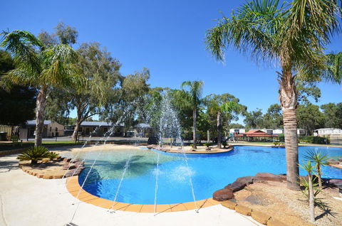 Tasman Holiday Parks - Merool On The Murray - Kingaroy Accommodation 9