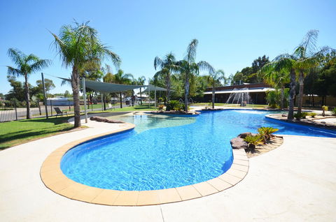 Tasman Holiday Parks - Merool On The Murray - Kingaroy Accommodation 40