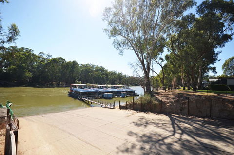 Tasman Holiday Parks - Merool On The Murray - Kingaroy Accommodation 3