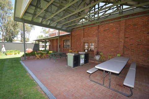 Tasman Holiday Parks - Merool On The Murray - Kingaroy Accommodation 38