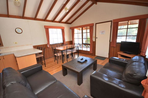 Tasman Holiday Parks - Merool On The Murray - Kingaroy Accommodation 13