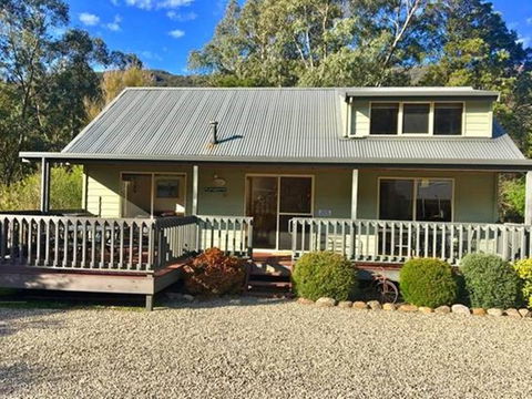 Kangurra Holiday House - Kingaroy Accommodation 0