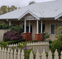 Healesville House - Fig Tree House - Kingaroy Accommodation