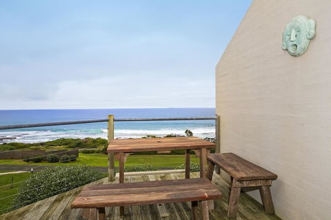 5 Whitecrest Great Ocean Road Resort - Ocean Views - Kingaroy Accommodation 12