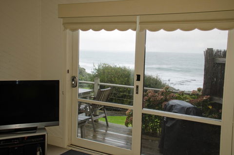 5 Whitecrest Great Ocean Road Resort - Ocean Views - Kingaroy Accommodation 18