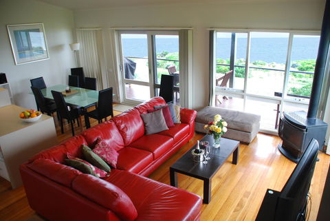 5 Whitecrest Great Ocean Road Resort - Ocean Views - Kingaroy Accommodation 7