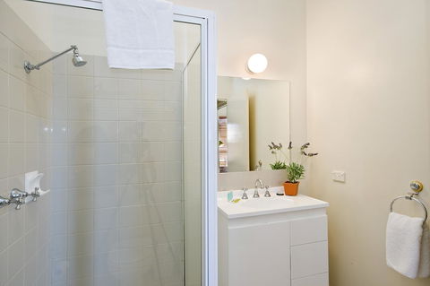 Lornebeach Apartments - Kingaroy Accommodation 13