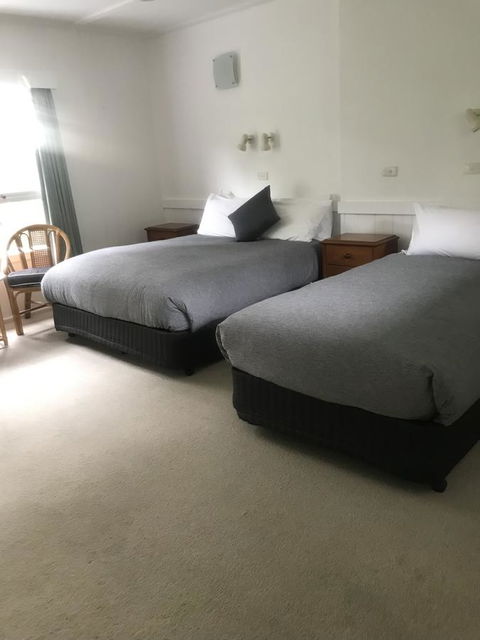 Gipsy Point Lodge & Cottages - Kingaroy Accommodation 5