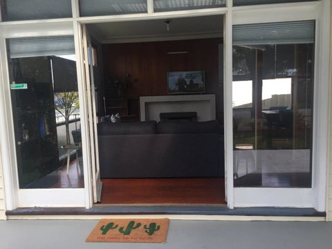 Growse House Yarram 3BR - Kingaroy Accommodation 5