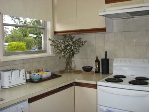 Growse House Yarram 3BR - Kingaroy Accommodation 7