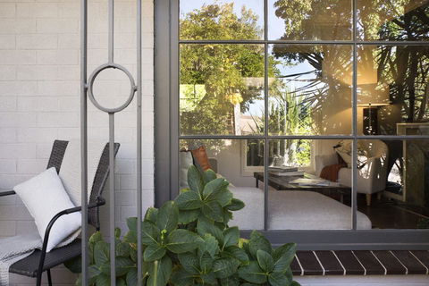 East Street Daylesford - Kingaroy Accommodation 22