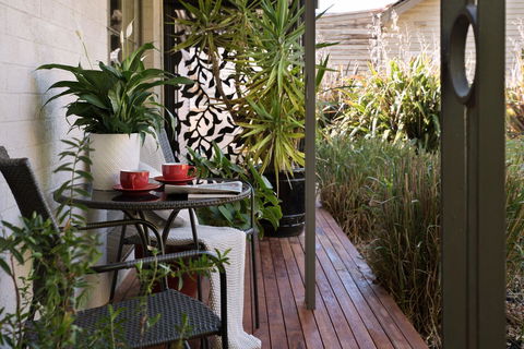 East Street Daylesford - Kingaroy Accommodation 31