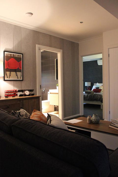 East Street Daylesford - Kingaroy Accommodation 4