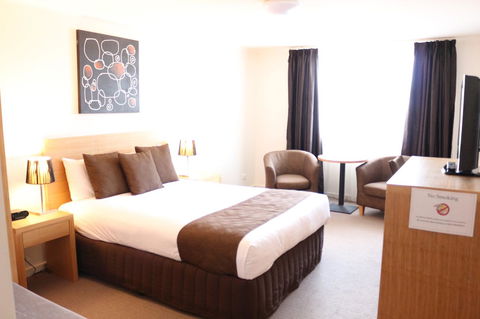 Bairnsdale International - Kingaroy Accommodation 3