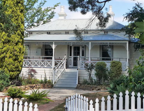 Fairbank House - Kingaroy Accommodation 0