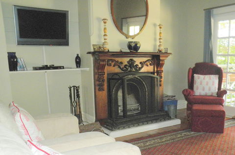 Fairbank House - Kingaroy Accommodation 6