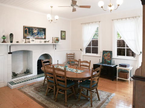 Fairbank House - Kingaroy Accommodation 15