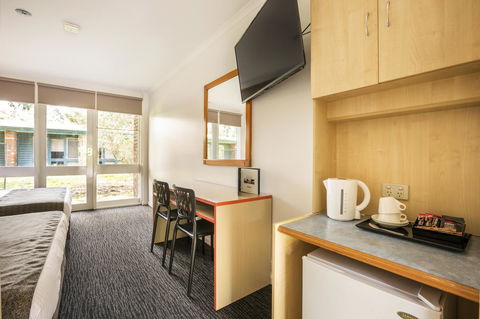 Burvale Hotel - Kingaroy Accommodation 36