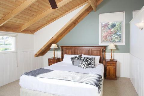 Beechworth Cedar Cottages - Kingaroy Accommodation 8